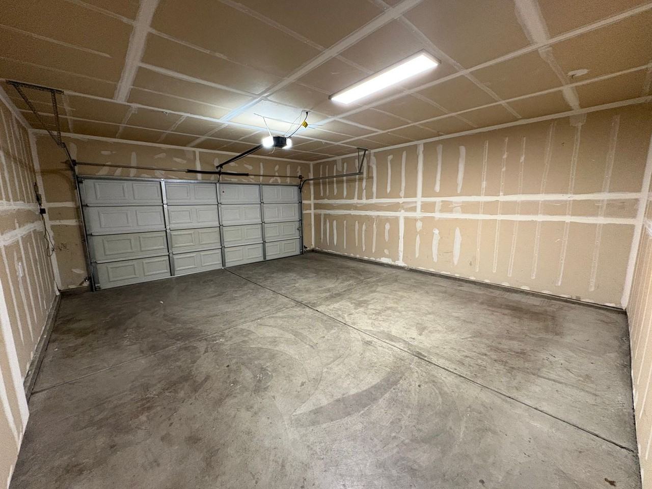 30910 Jackrabbit St - Photo 3 of 36