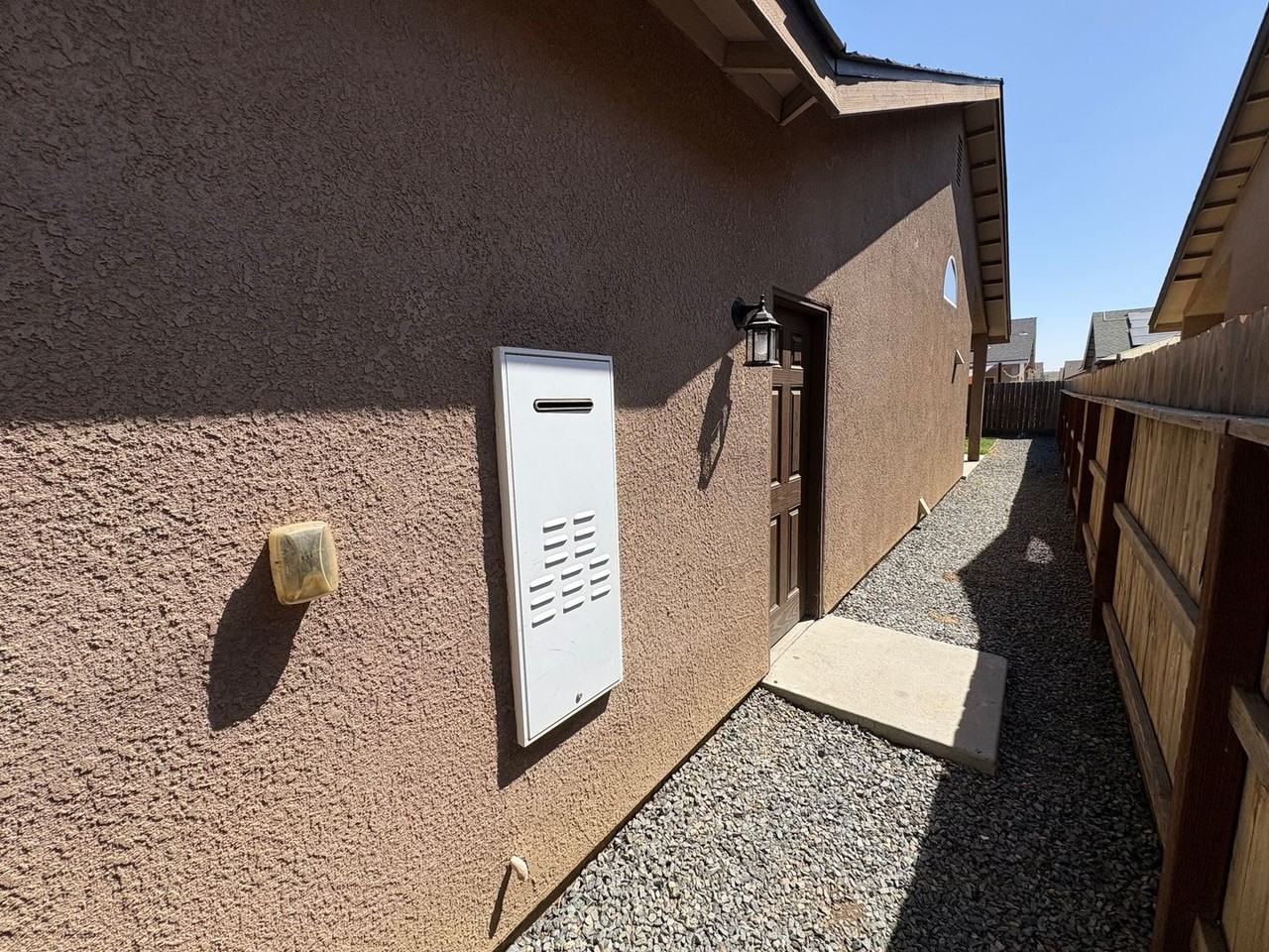 30910 Jackrabbit St - Photo 4 of 36
