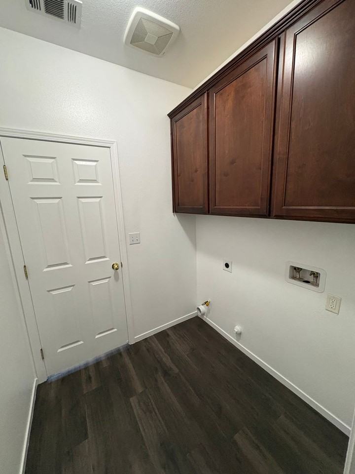 30910 Jackrabbit St - Photo 5 of 36