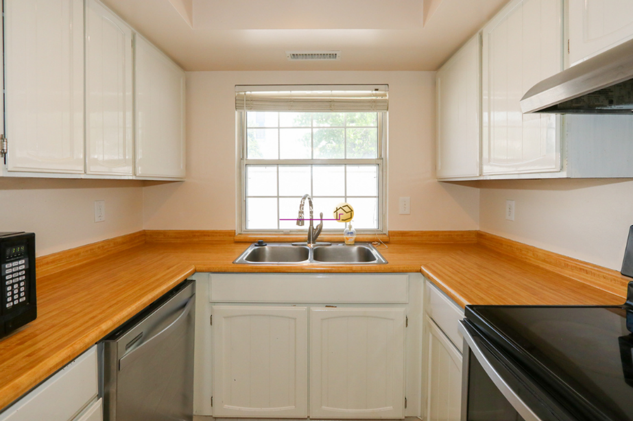 601 E 4010 S - Photo 6 of 25