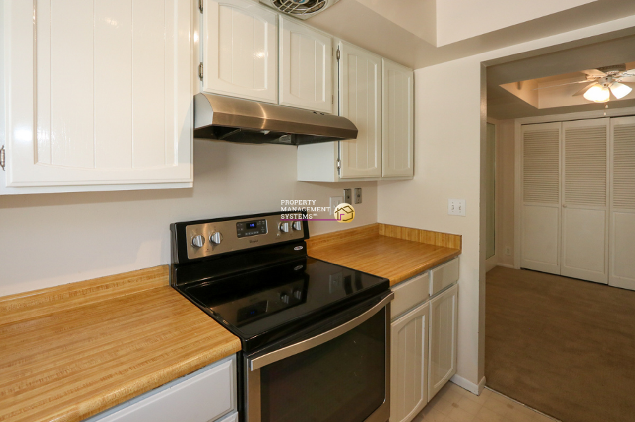 601 E 4010 S - Photo 7 of 25