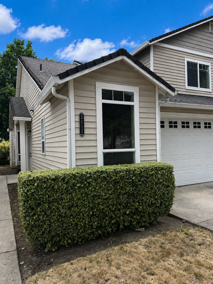 2117 Ne 81st Ave - Photo 2 of 26