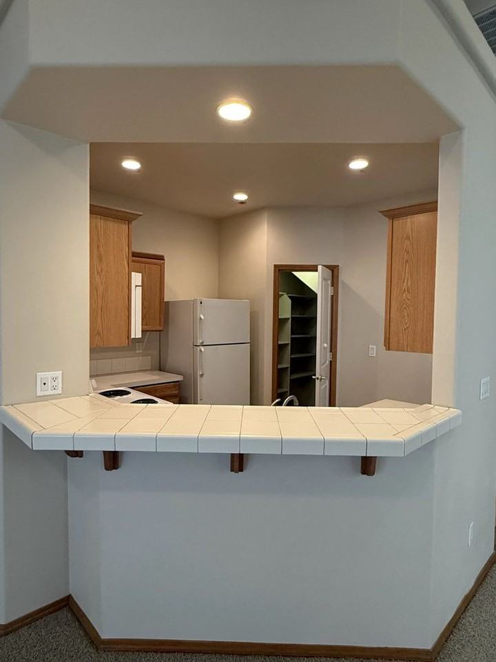 2117 Ne 81st Ave - Photo 7 of 26