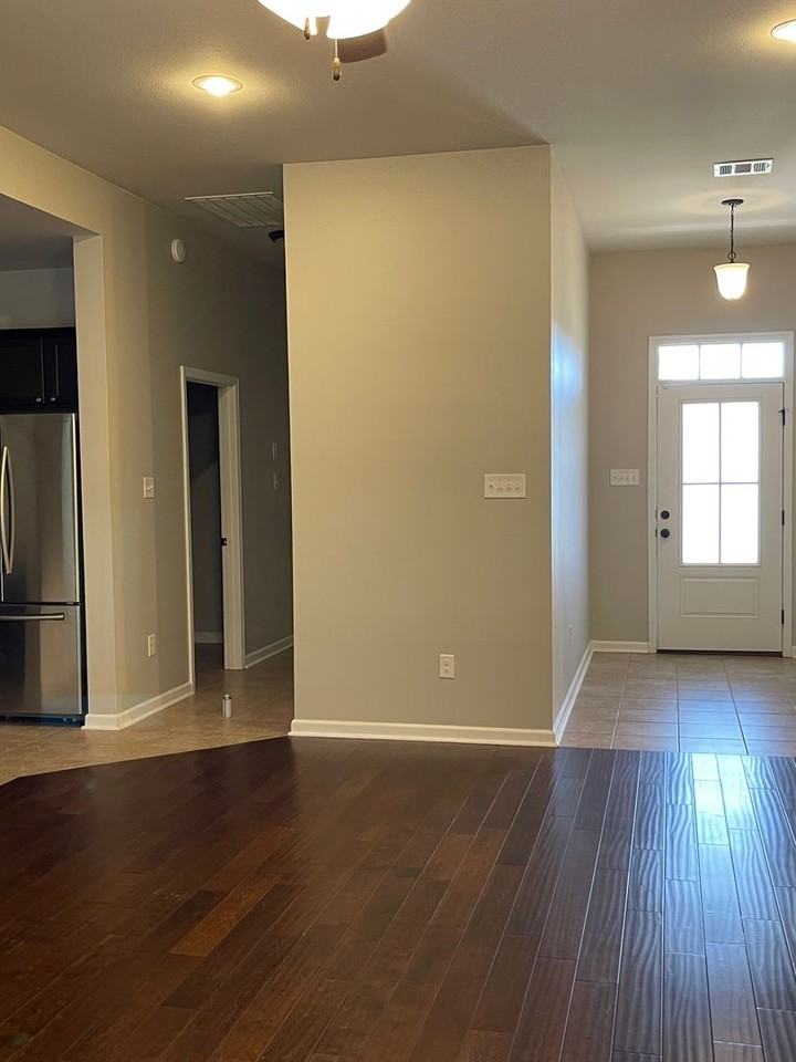 1000 Eli Connor Dr - Photo 4 of 21