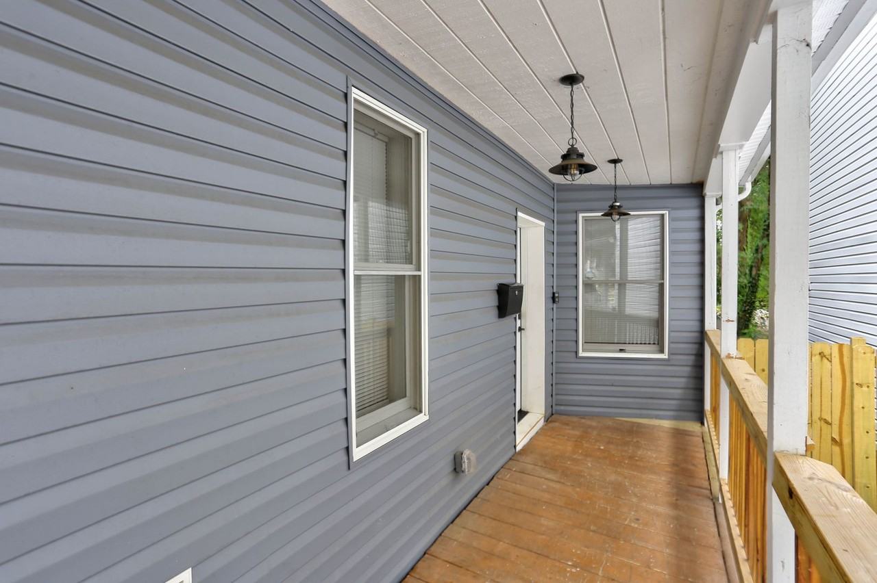 619 E 35th St - Photo 2 of 24