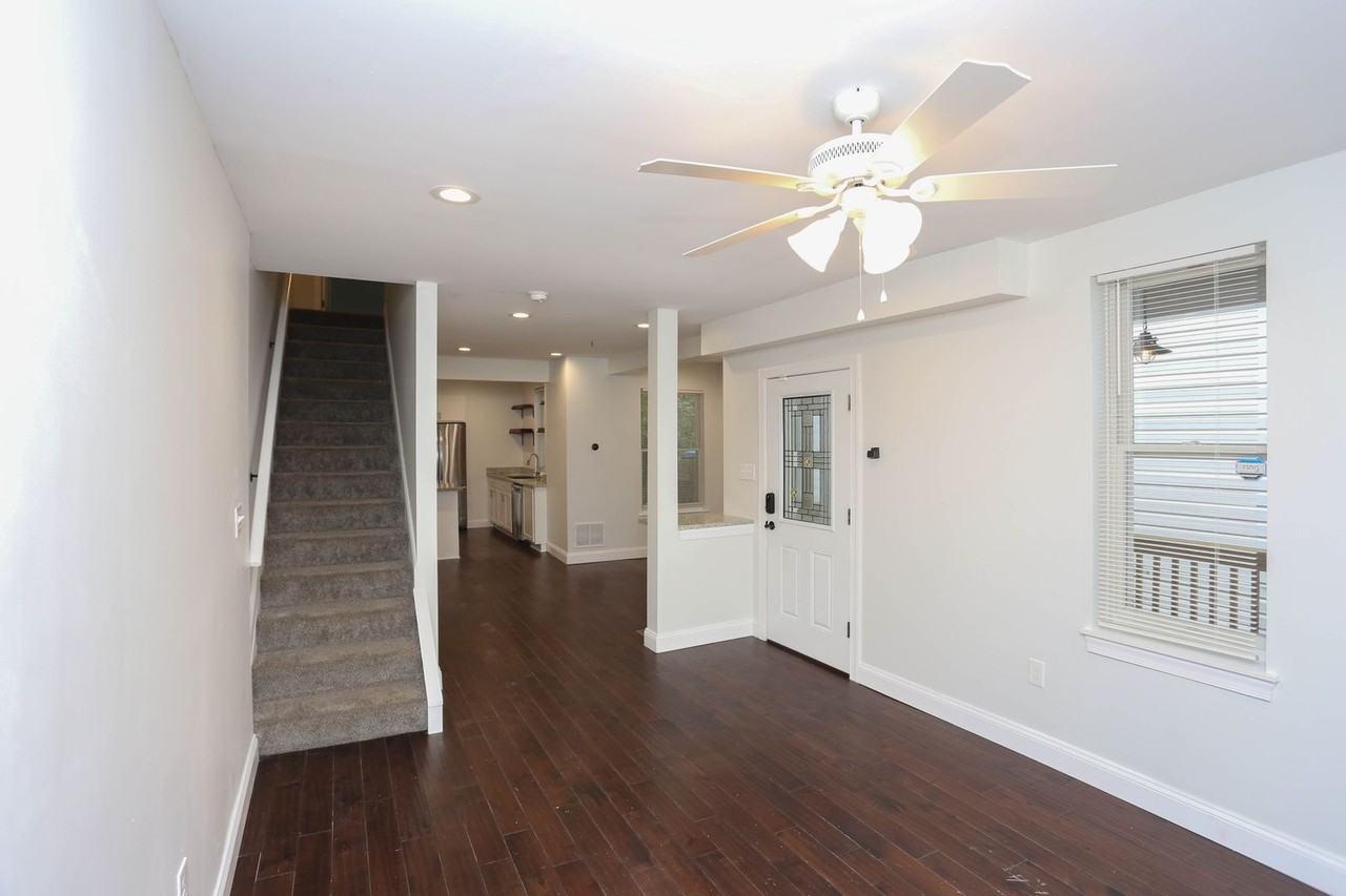 619 E 35th St - Photo 5 of 24