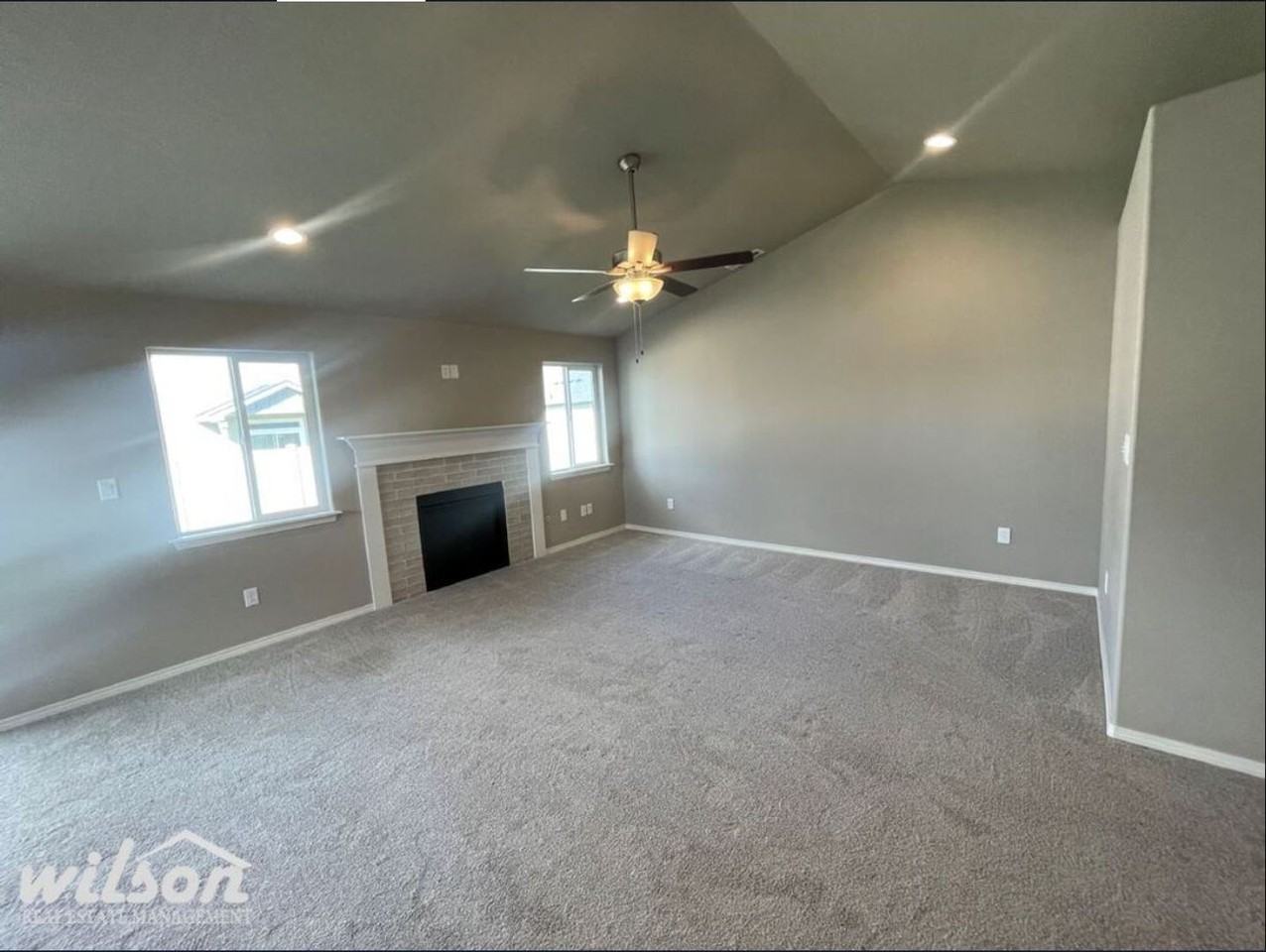 6113 Judd Ave - Photo 4 of 23