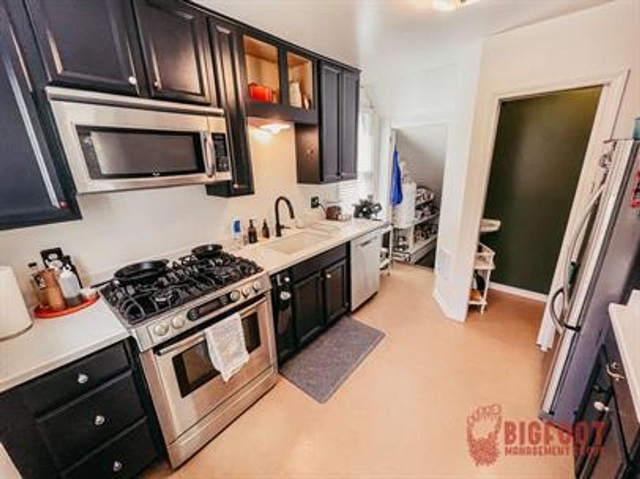 805 Power St - Photo 4 of 17