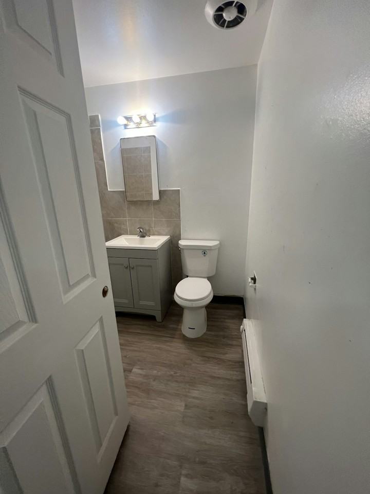 4278 Grape Drive Northeast, Unit 36 - Photo 3 of 5