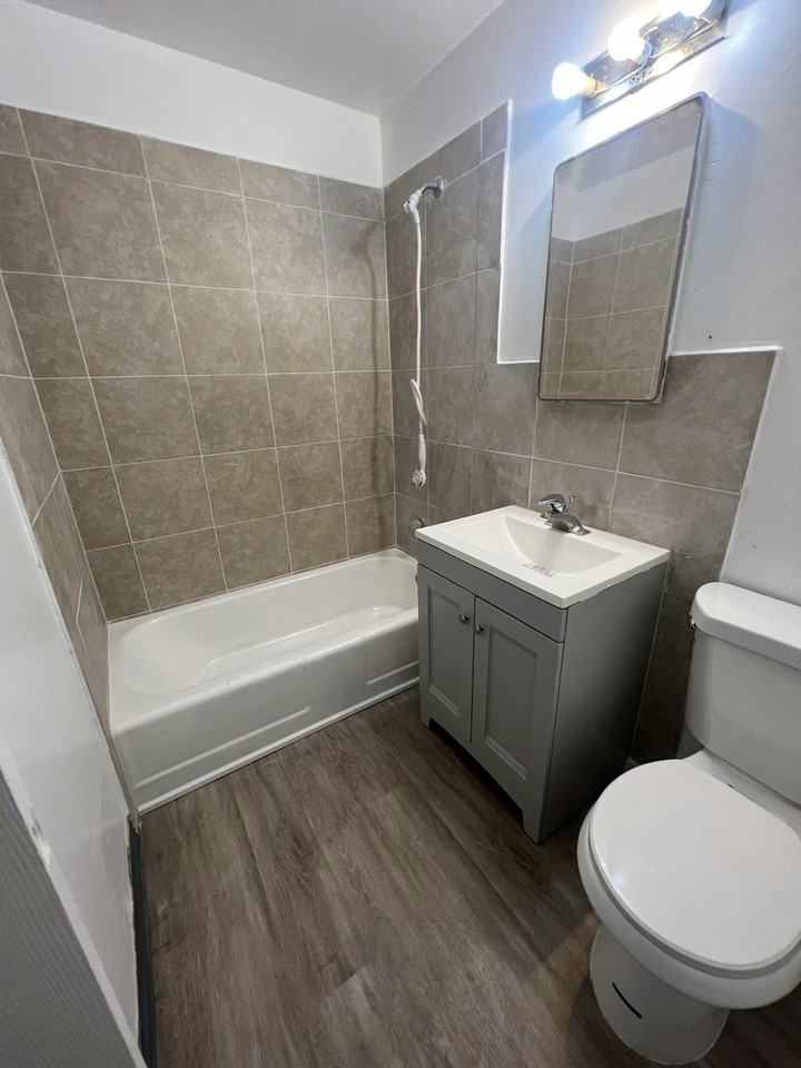 4278 Grape Drive Northeast, Unit 36 - Photo 5 of 5