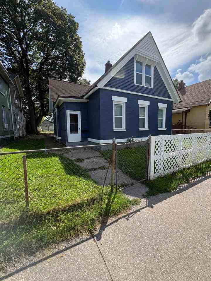 59 Oakman St - Photo 2 of 13