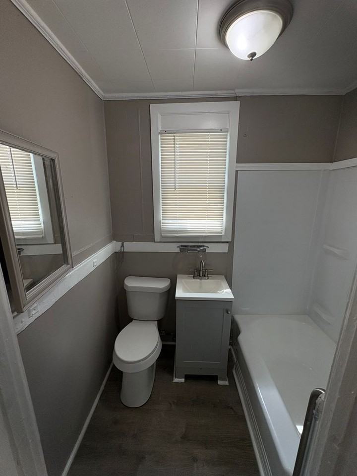 59 Oakman St - Photo 4 of 13