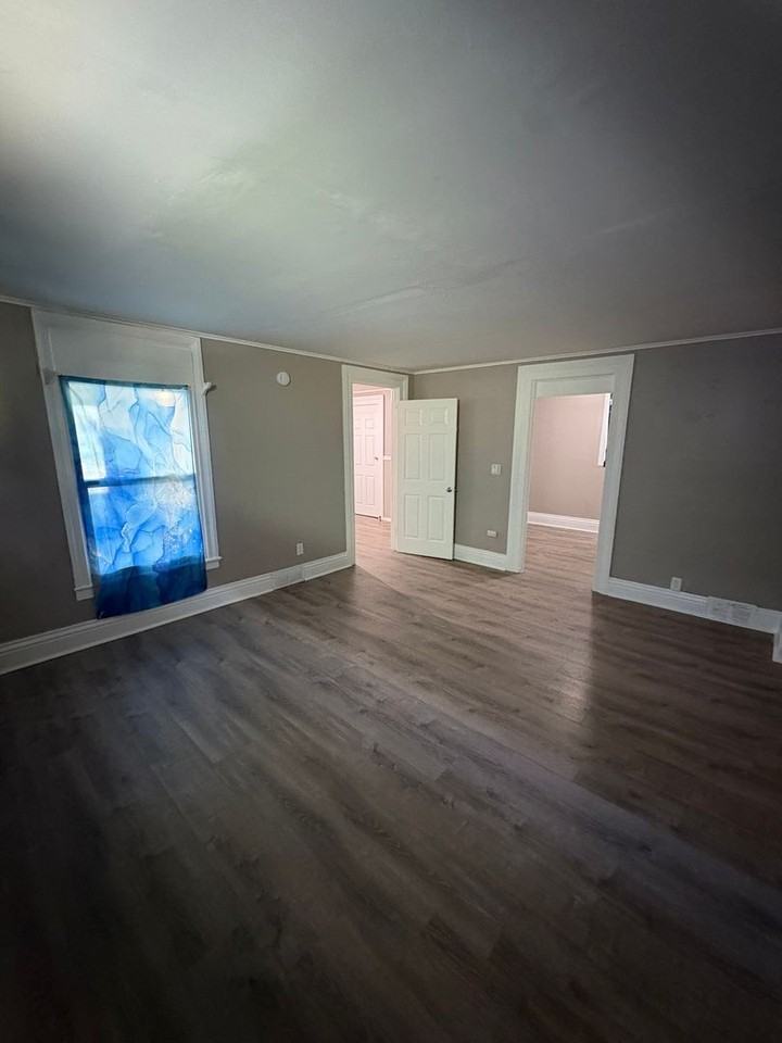59 Oakman St - Photo 5 of 13