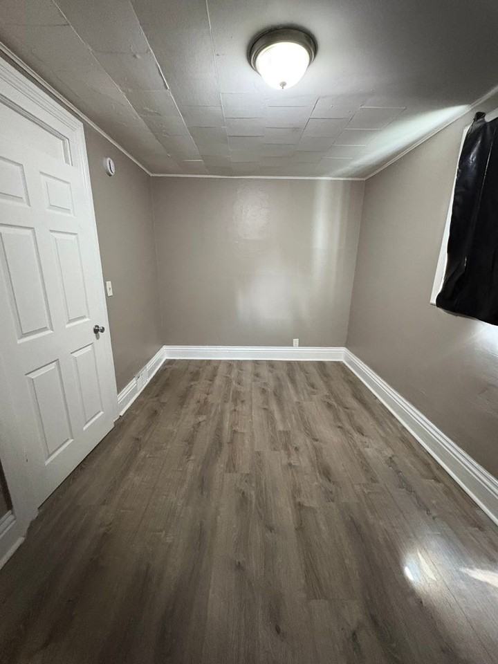 59 Oakman St - Photo 6 of 13