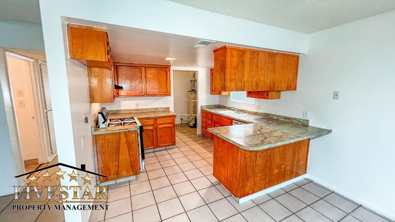 2509 Patti Ct - Photo 7 of 22