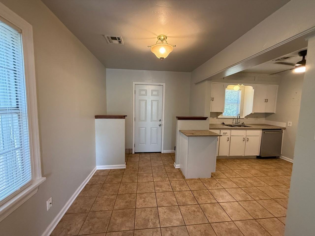 2249 Nw 37th St - Photo 6 of 20