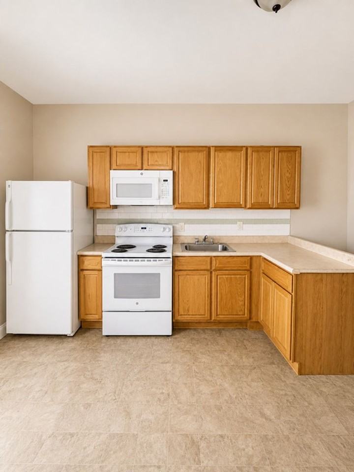 3324 Jasper St - Photo 7 of 27