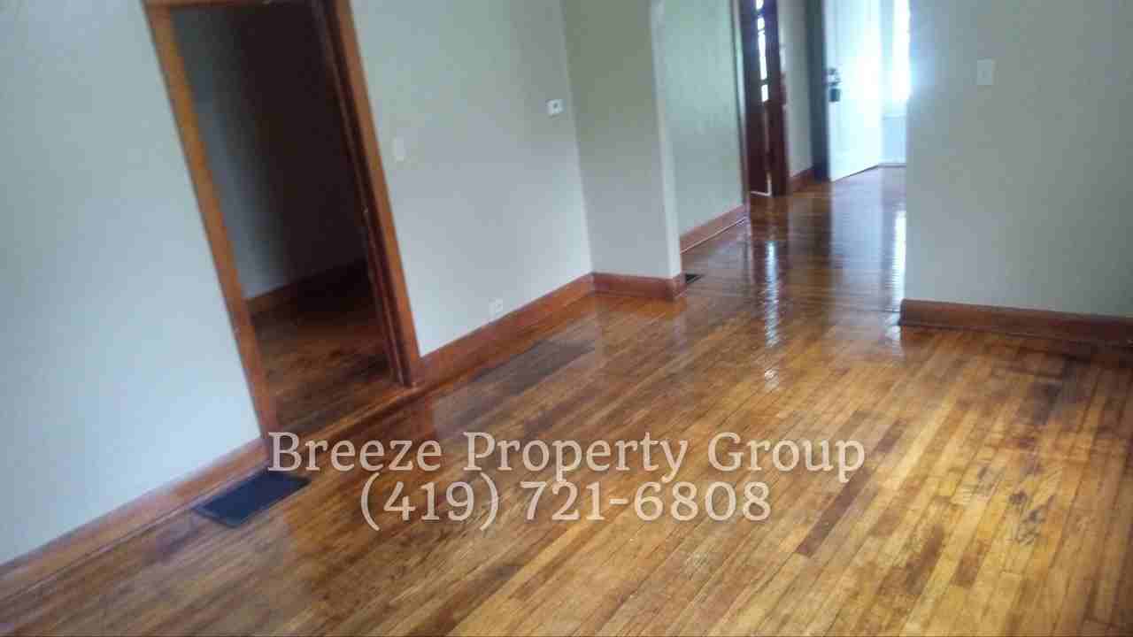 36 E Park St - Photo 4 of 13