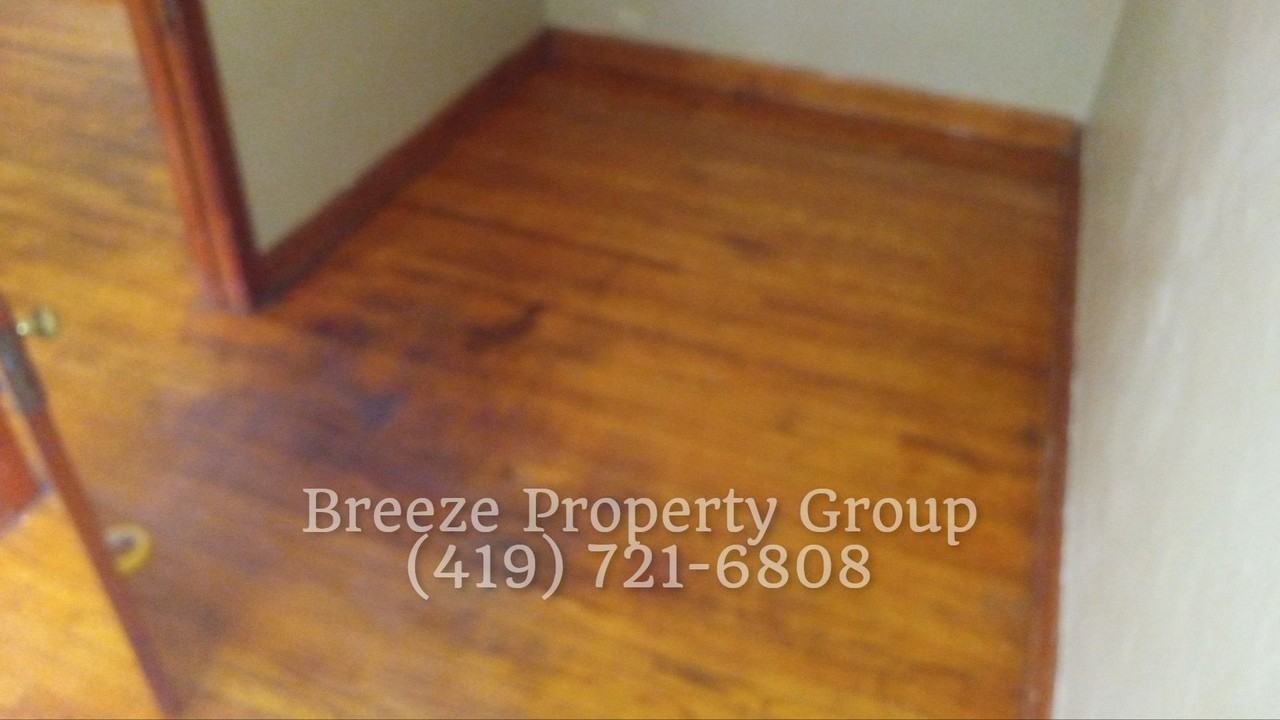 36 E Park St - Photo 6 of 13