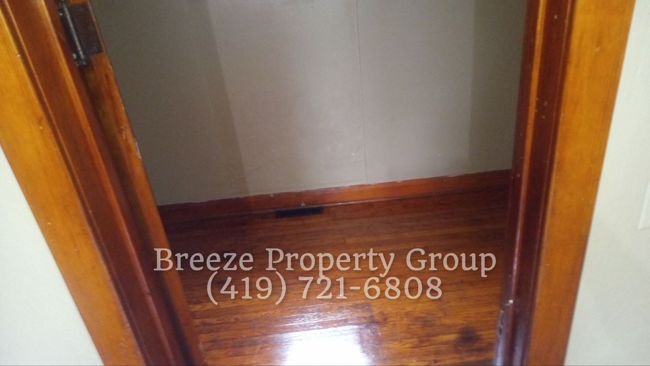 36 E Park St - Photo 7 of 13
