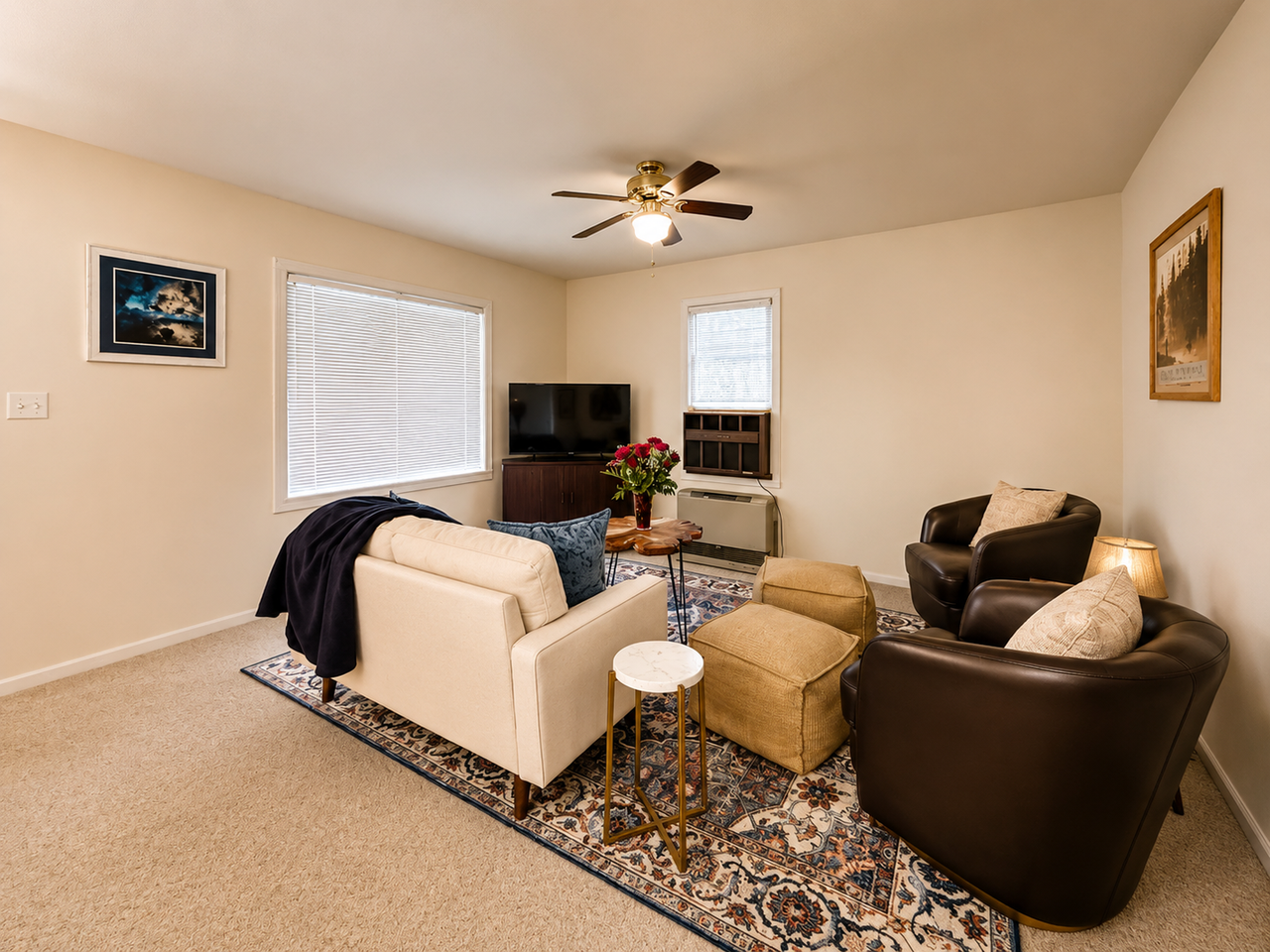 528 N Black Ave - Photo 2 of 22