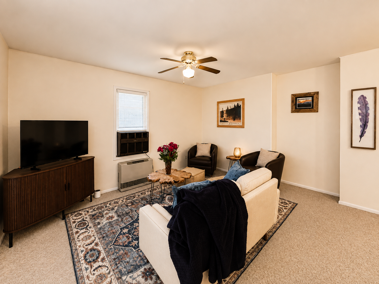528 N Black Ave - Photo 3 of 22