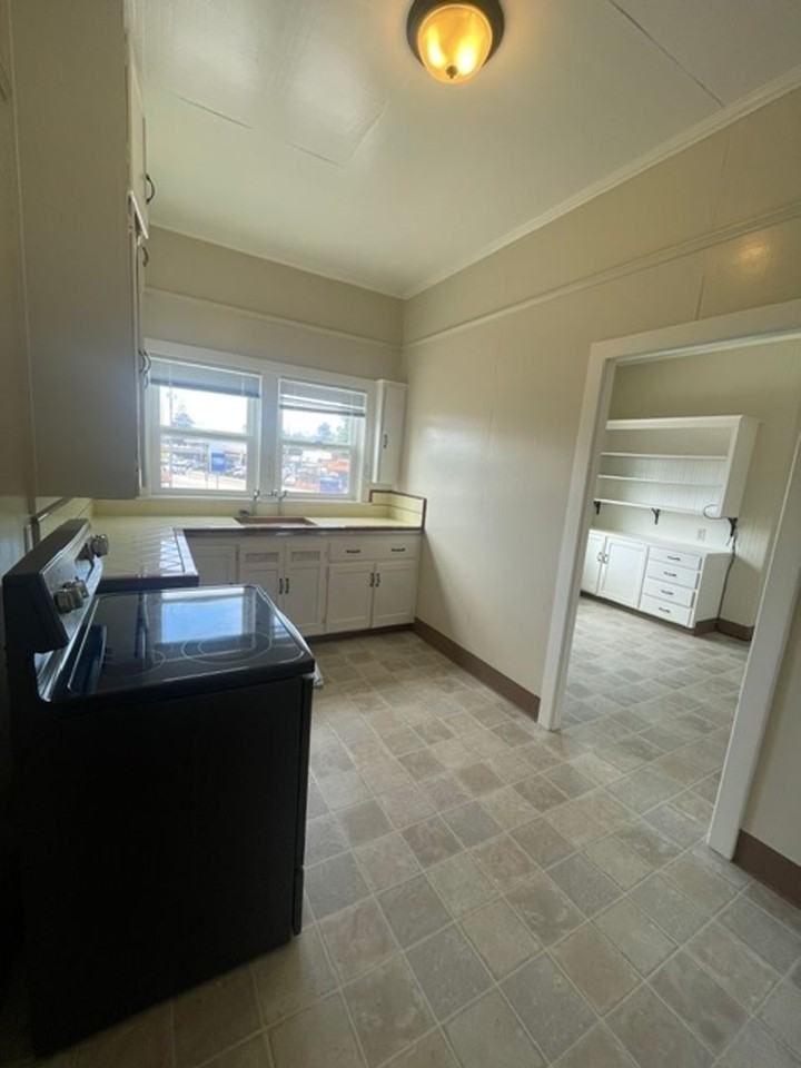 912 Soquel Ave - Photo 4 of 17