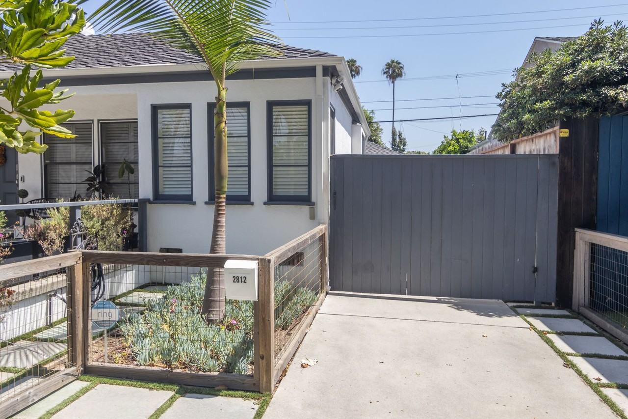2812 Stoner Ave - Photo 4 of 17