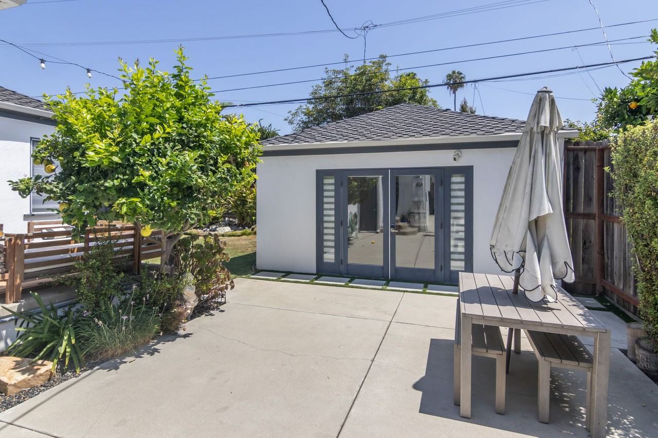 2812 Stoner Ave - Photo 6 of 17