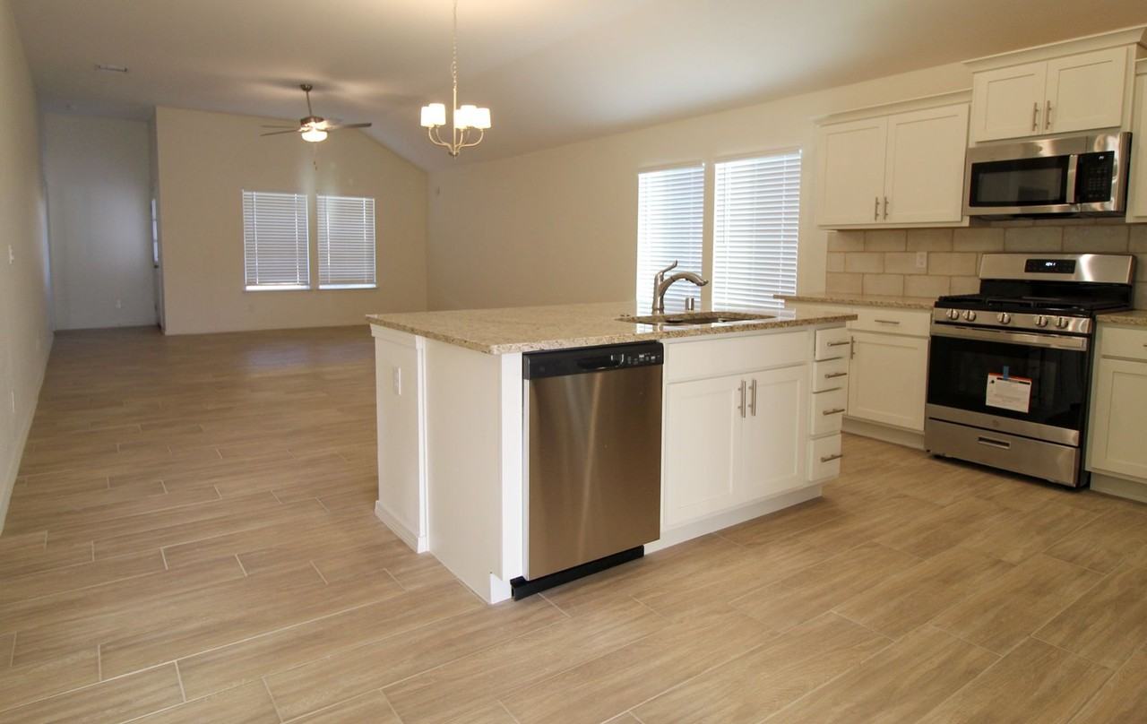 1208 Golden Summer Ct - Photo 3 of 13