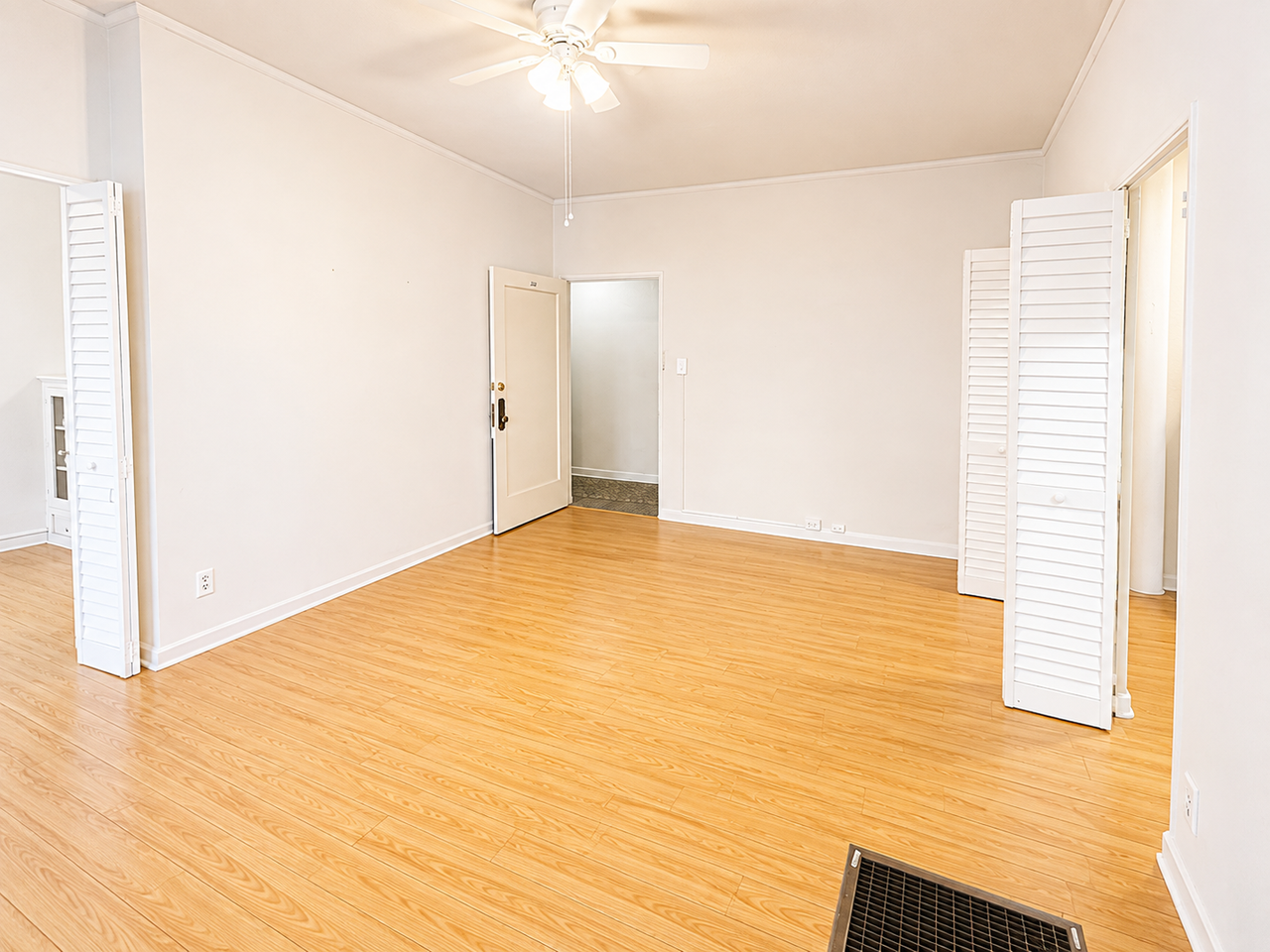 Jackson 213 - Photo 2 of 11