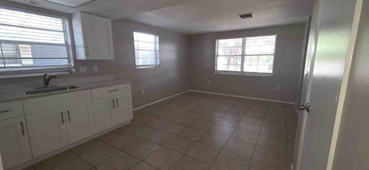 611 Osceola Rd - Photo 7 of 25