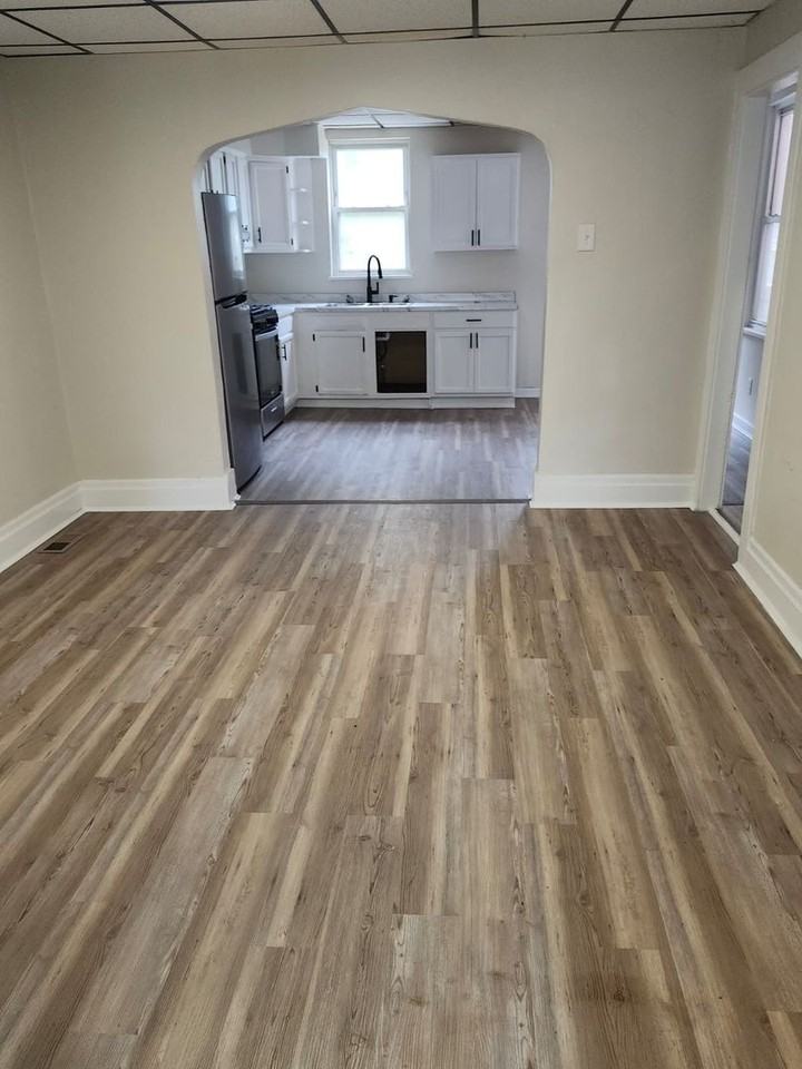109 Harlem Ave - Photo 3 of 19