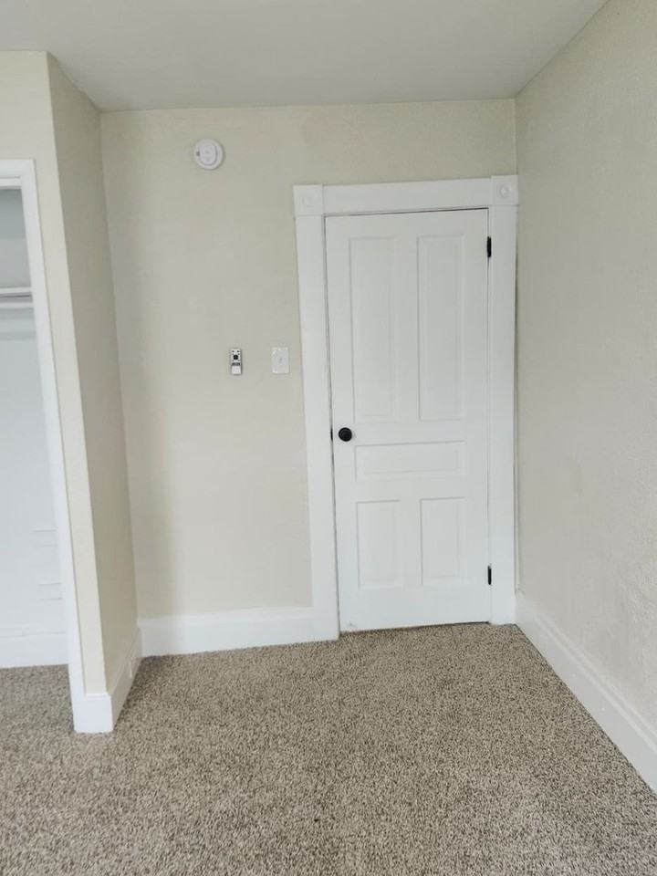 109 Harlem Ave - Photo 7 of 19