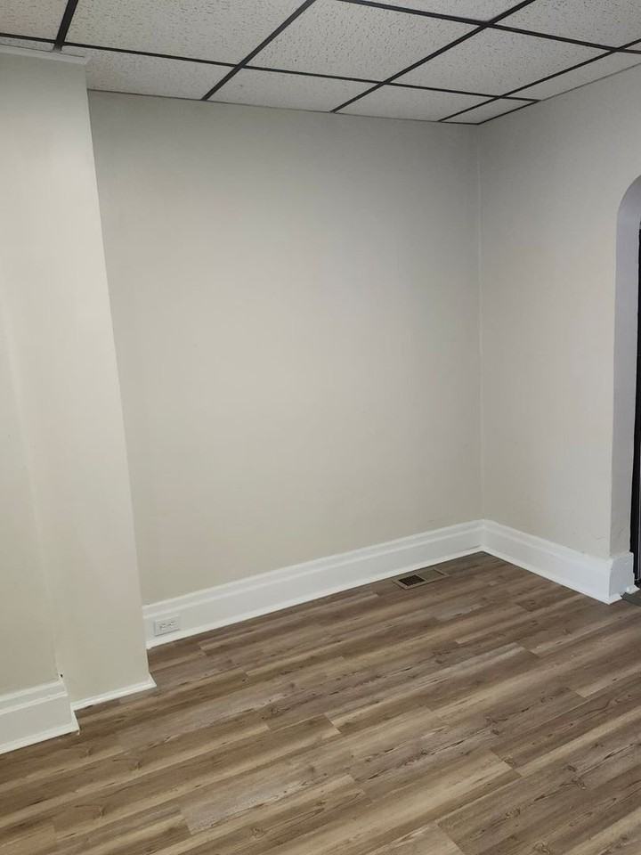 109 Harlem Ave - Photo 4 of 20