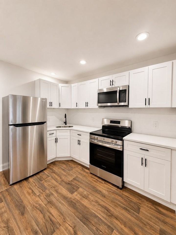 1813 E Madison St - Photo 6 of 26
