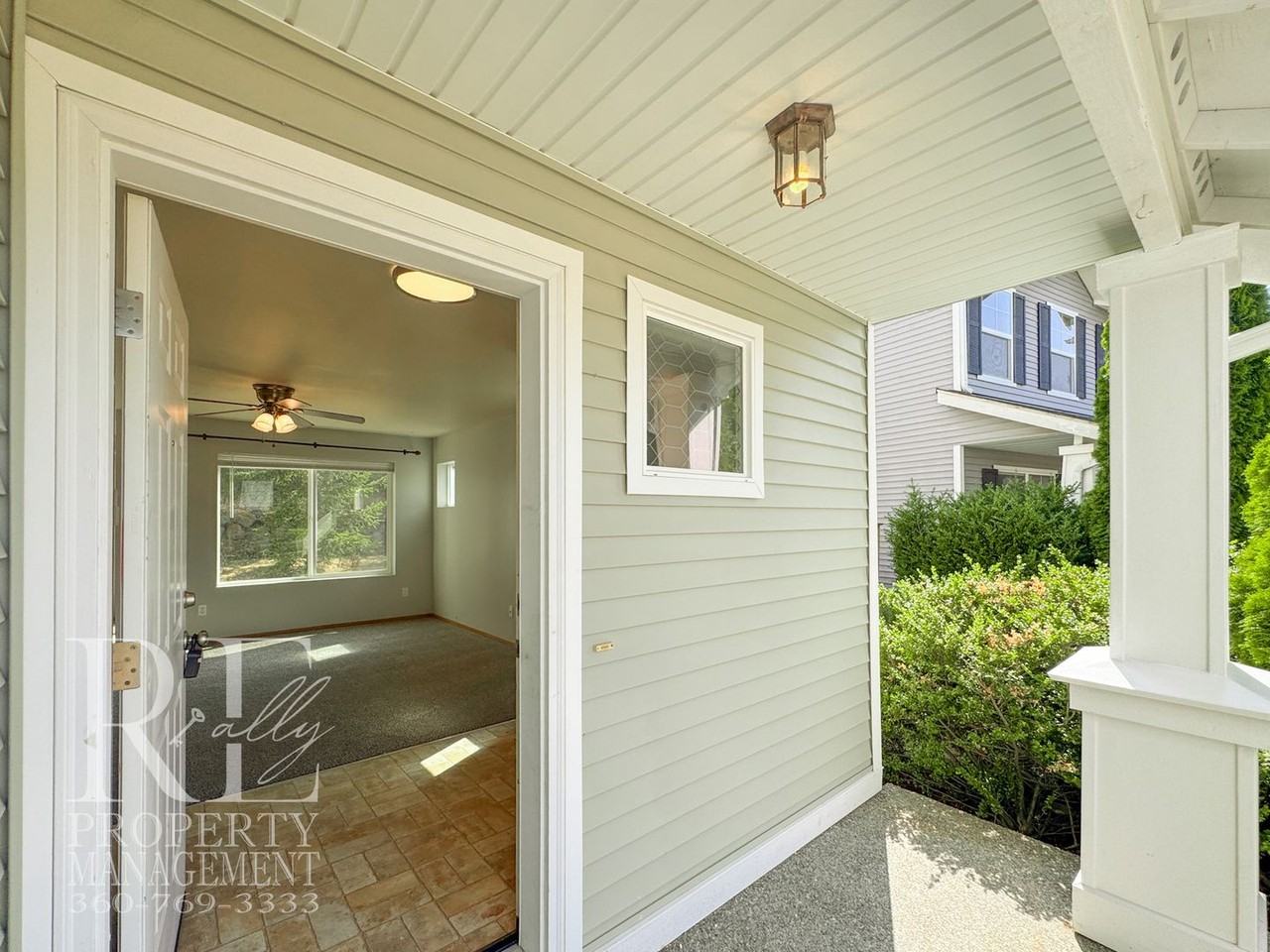 2290 Sw Siskin Cir - Photo 3 of 25
