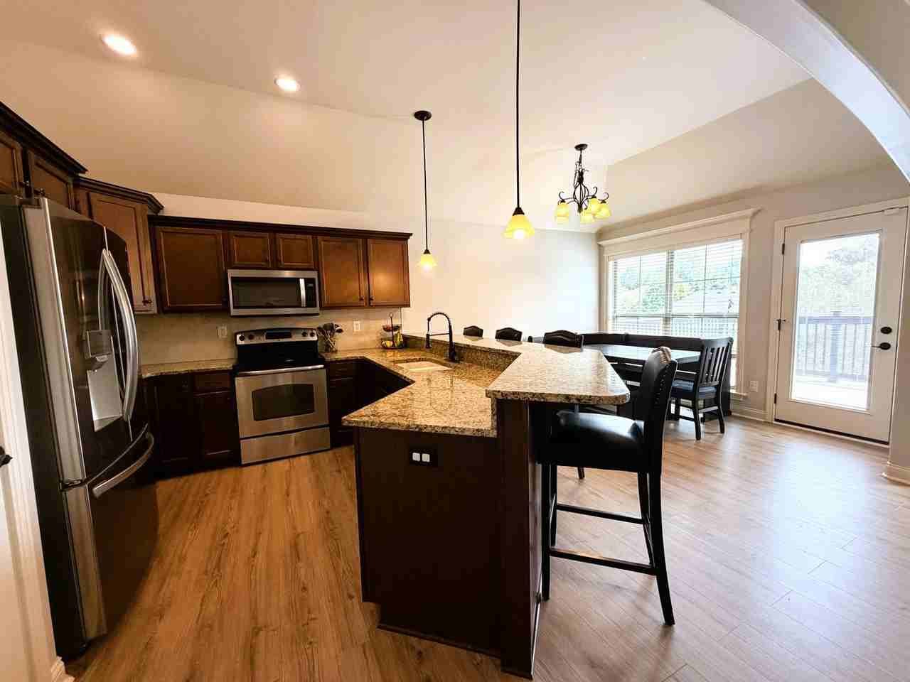8123 Autumn Dr - Photo 3 of 50