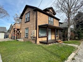 featured image of 819 Taylor St
