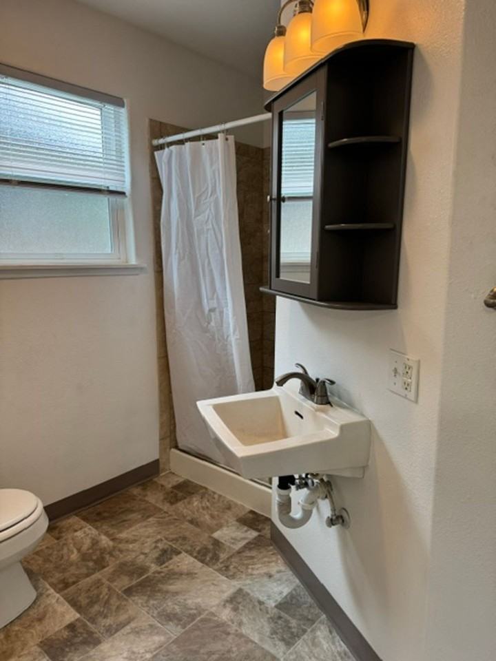 819 Taylor St - Photo 3 of 16