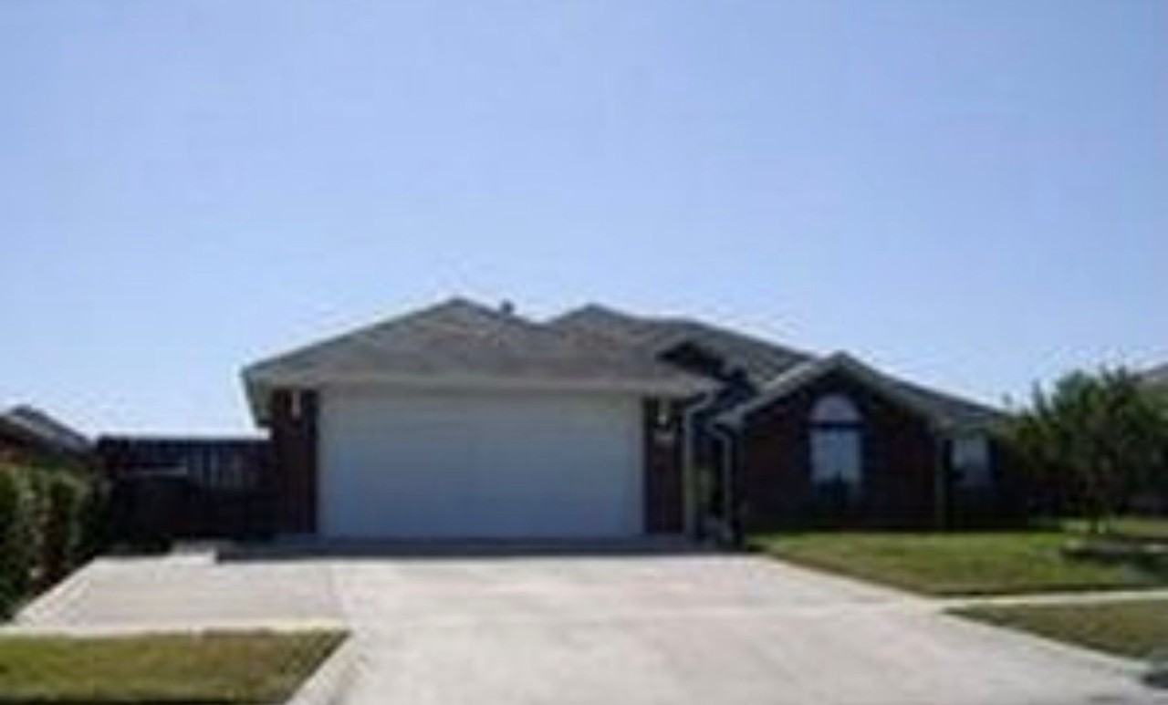 4808 Michael Dr - Photo 2 of 20