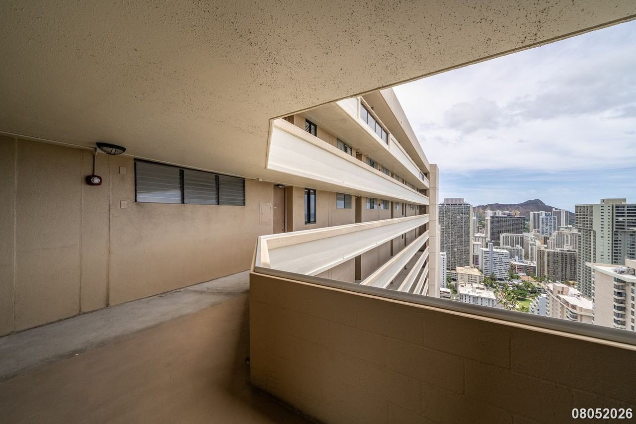 2121 Ala Wai Blvd #4002 - Photo 5 of 33