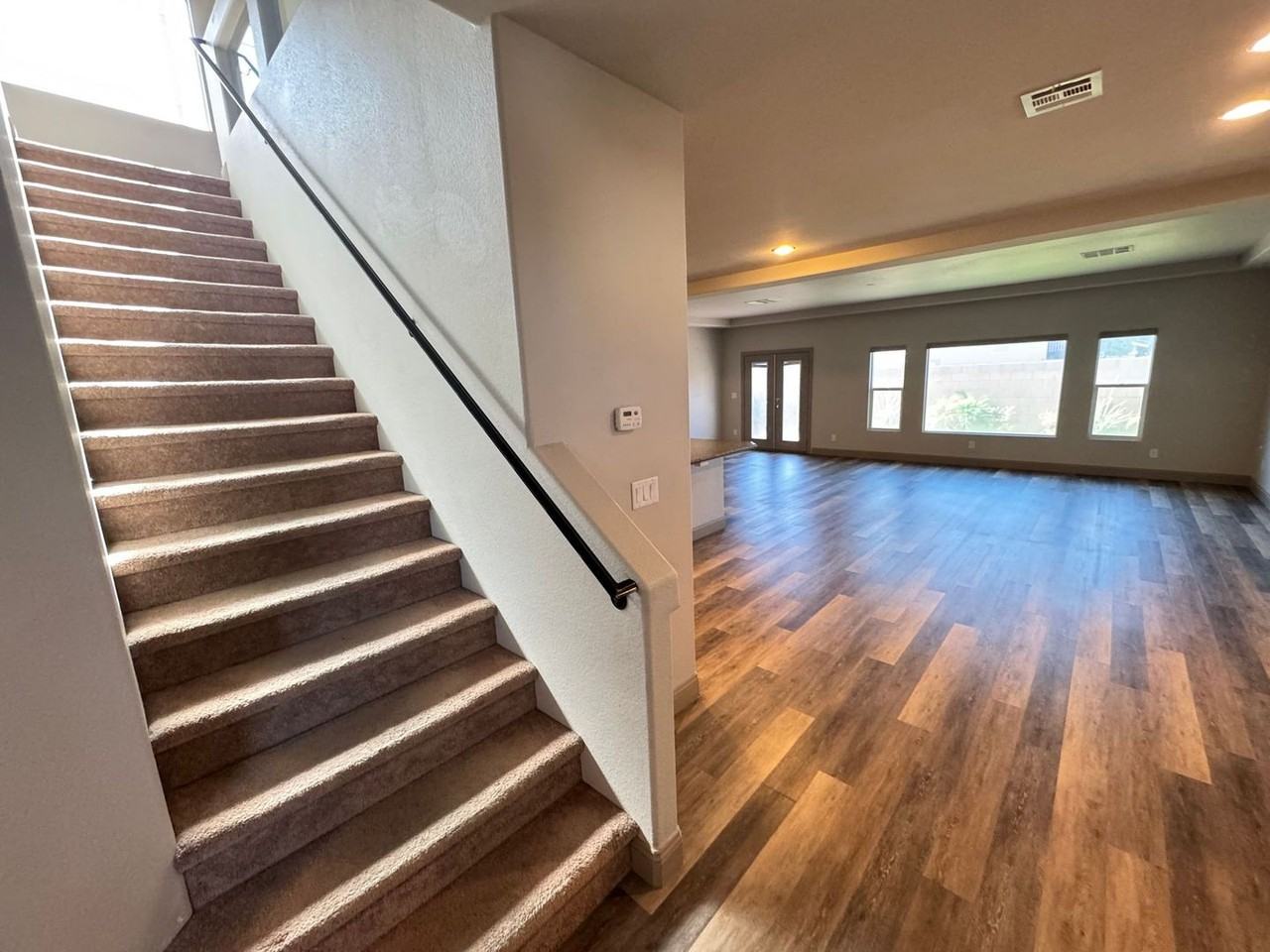 5591 Brimstone Hill Ave - Photo 6 of 32