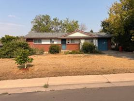1096 Fraser St - Photo 1 of 1