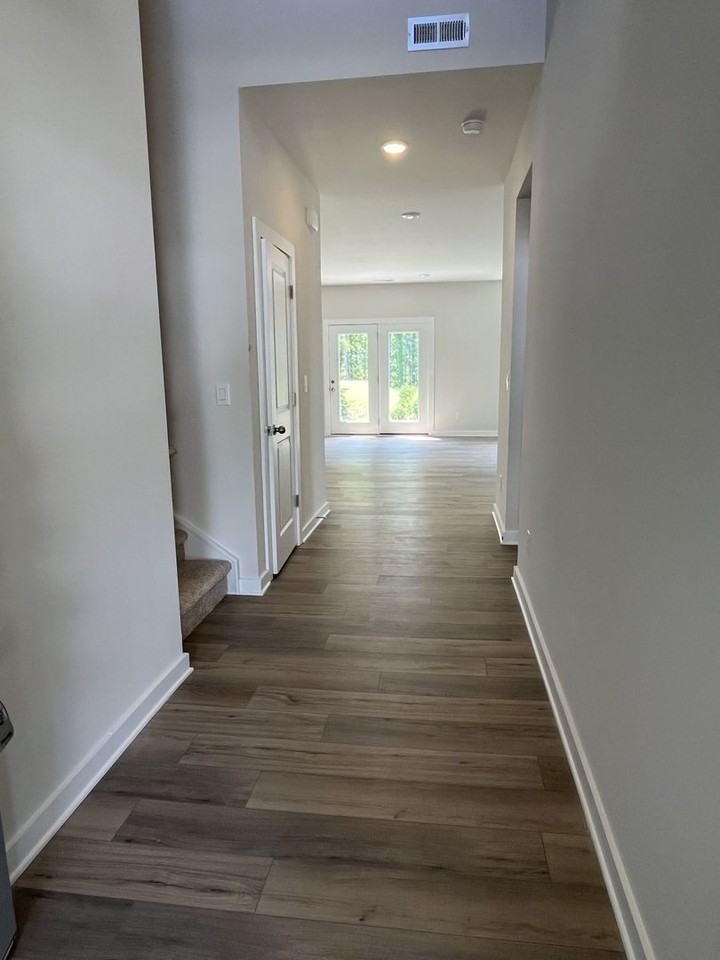 10009 Manor Vista Trl - Photo 3 of 37
