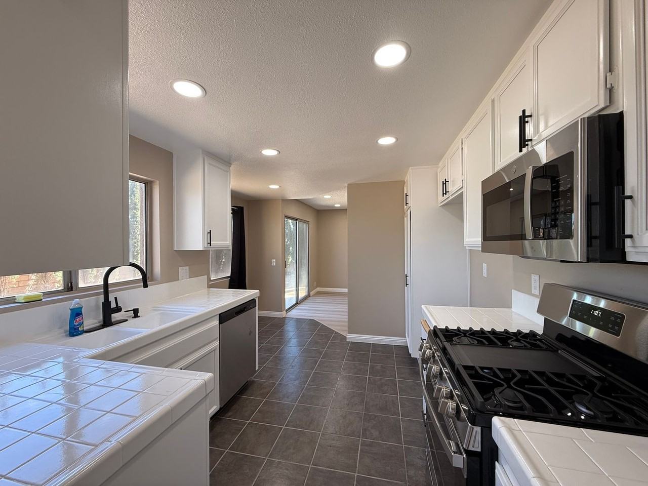 317 Camino Real Ave - Photo 5 of 24