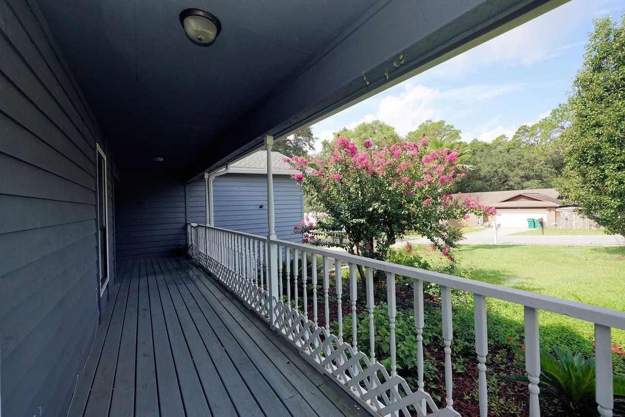 504 Miller Ln - Photo 5 of 44