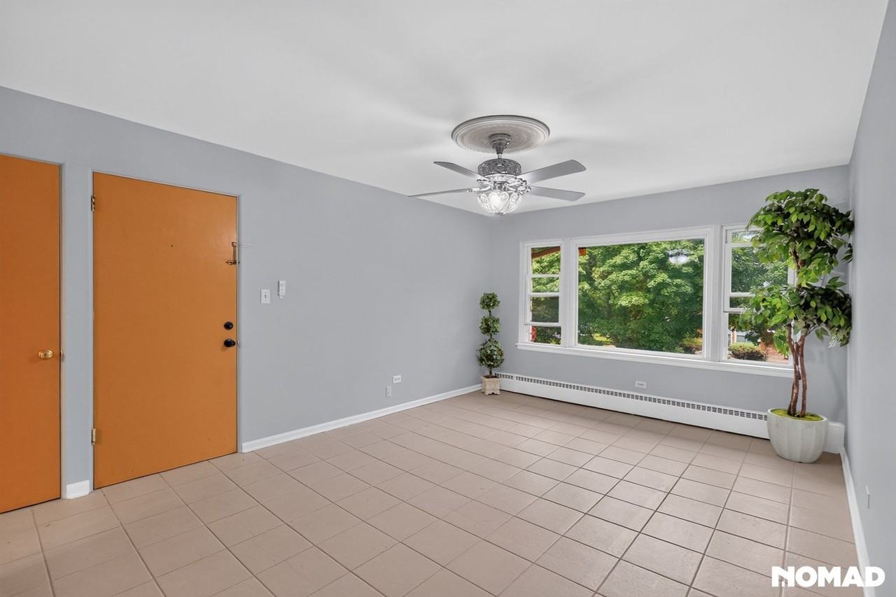 9801 Schiller Blvd - Photo 6 of 29