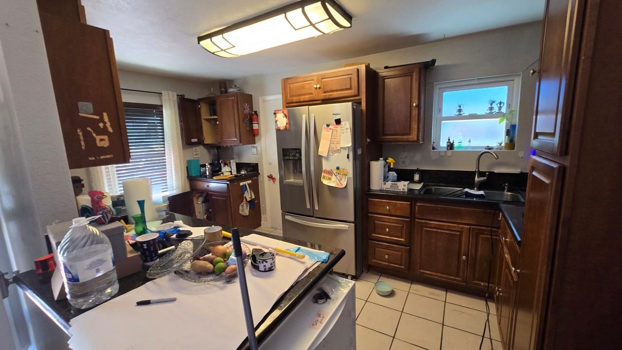 826 Allerton Ct - Photo 5 of 18
