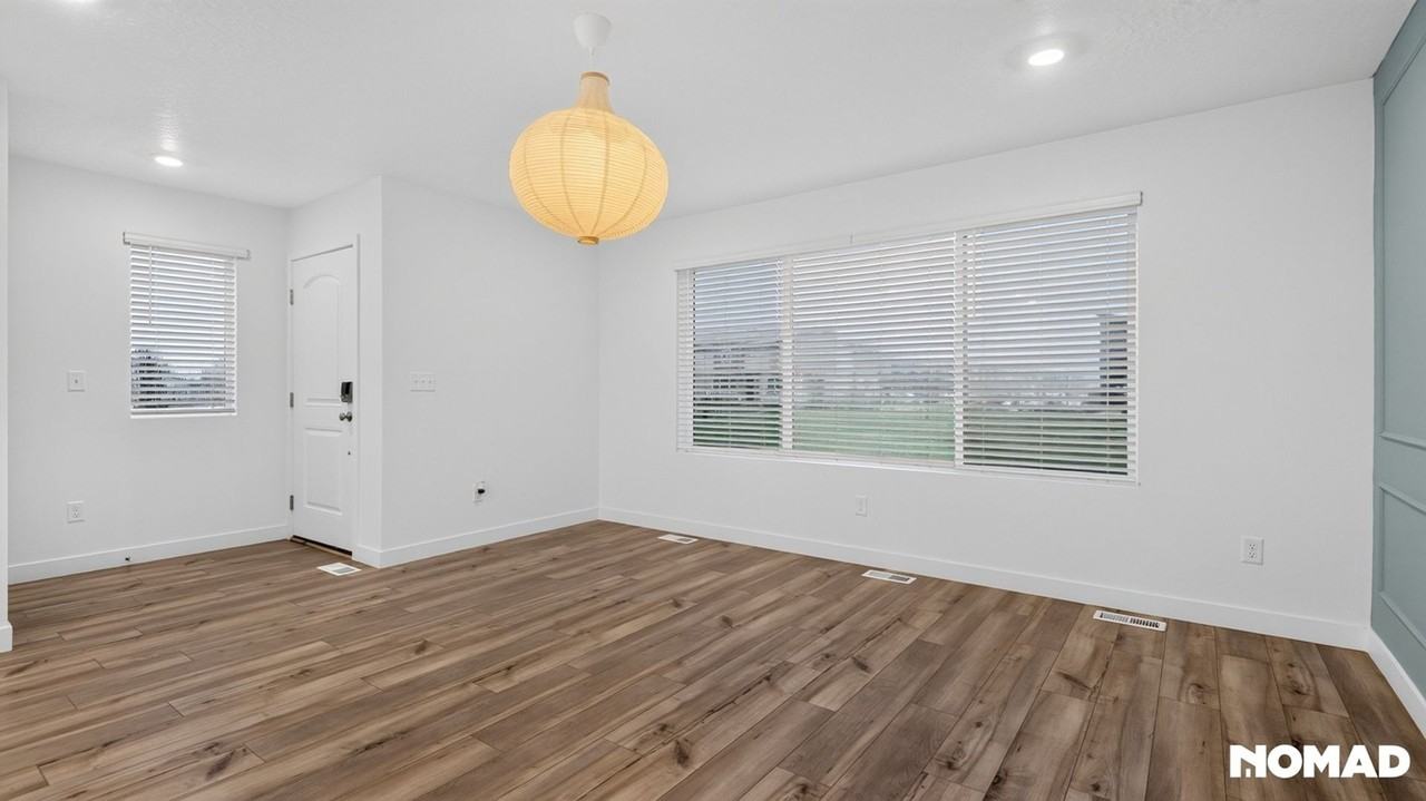 2956 N Golden Spike Dr - Photo 5 of 28